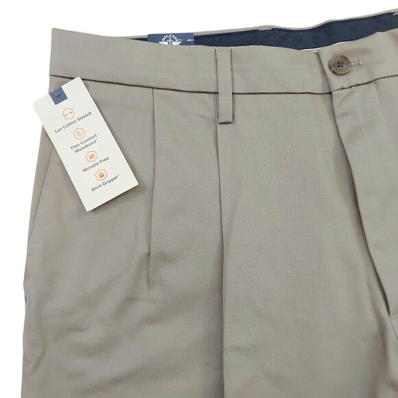 Dockers Pants Mens 36x32 Beige Pleated Front Stretch Flex Comfort Chino Office - Picture 3 of 11